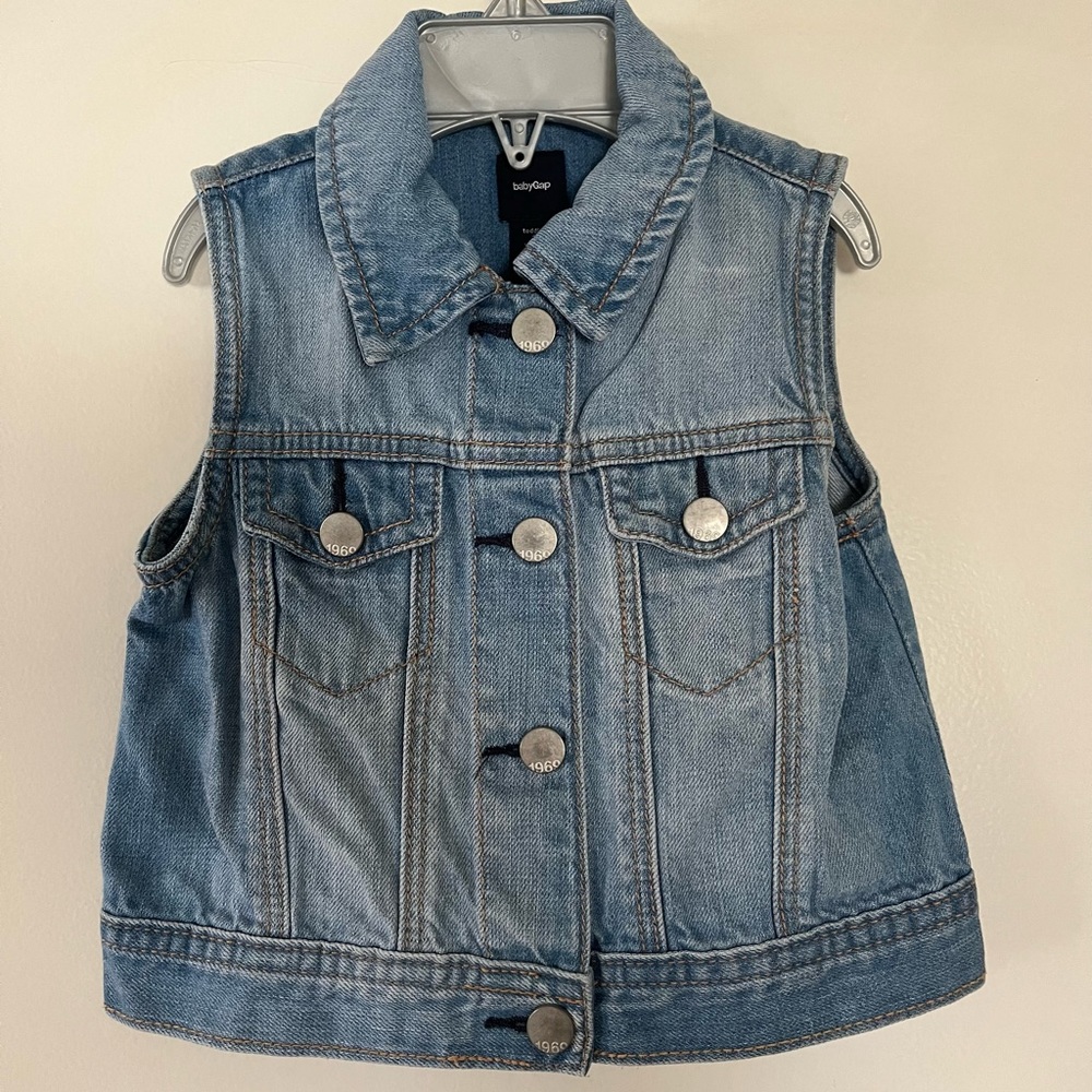 BabyGap Light Wash Denim 1969 Vest Girl Toddler 3 years
